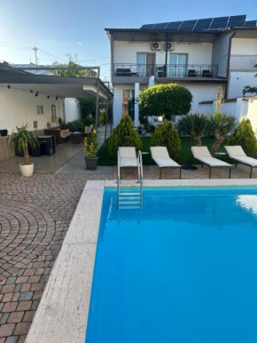 Garden Lounge Hotel